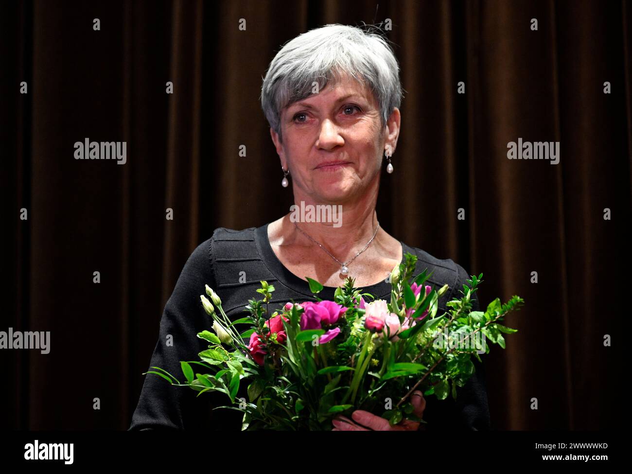 Prag, Tschechische Republik. März 2024. Die tschechische Olympiasiegerin im Langlauf Kveta Jeriova-Peckova wurde am 26. März 2024 in Prag mit dem Hauptpreis des Tschechischen Fair Play Club 2023 ausgezeichnet. Quelle: Katerina Sulova/CTK Photo/Alamy Live News Stockfoto