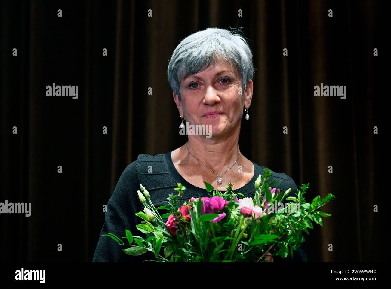 Prag, Tschechische Republik. März 2024. Die tschechische Olympiasiegerin im Langlauf Kveta Jeriova-Peckova wurde am 26. März 2024 in Prag mit dem Hauptpreis des Tschechischen Fair Play Club 2023 ausgezeichnet. Quelle: Katerina Sulova/CTK Photo/Alamy Live News Stockfoto