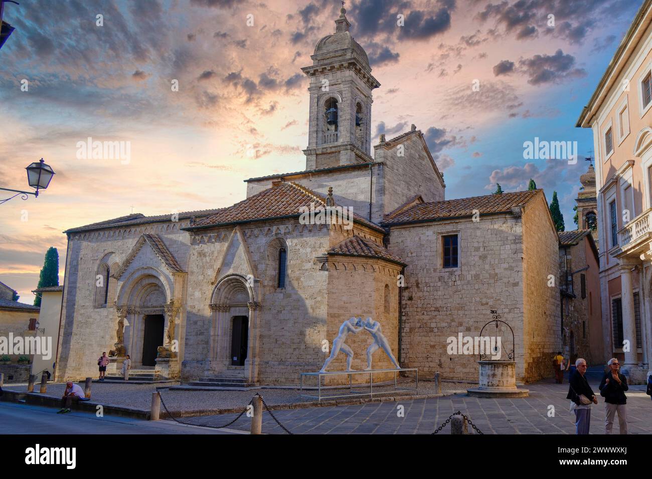Stiftskirche, Pieve dei Santi Quirico e Giulitta, Pieve di Orsenna, Palazzo Chigi, San Quirico d' Orcia, Val d' Orcia, Italien Stockfoto