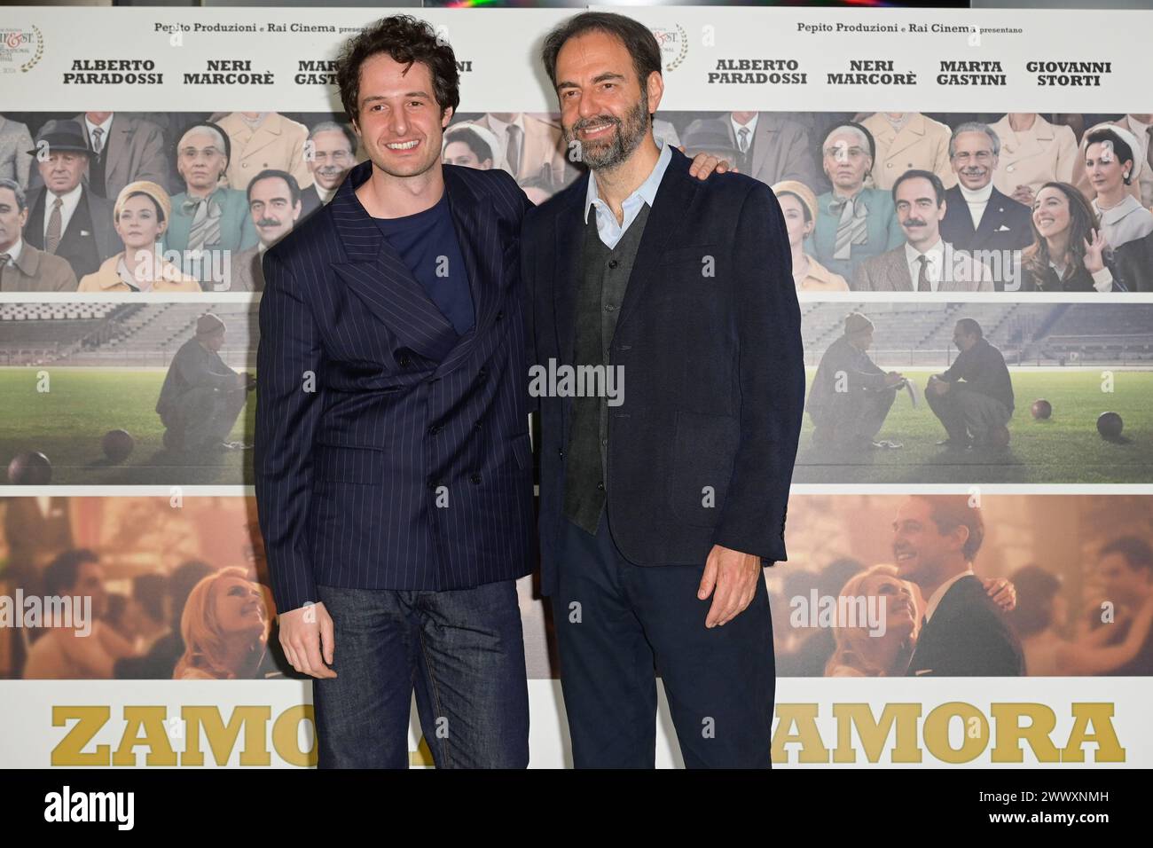 Alberto Paradossi (l) und Neri Marcorè (r) nehmen an der Fotokonferenz des Films „Zamora“ im Cinema Adriano Teil. (Foto: /SIPA USA) Stockfoto