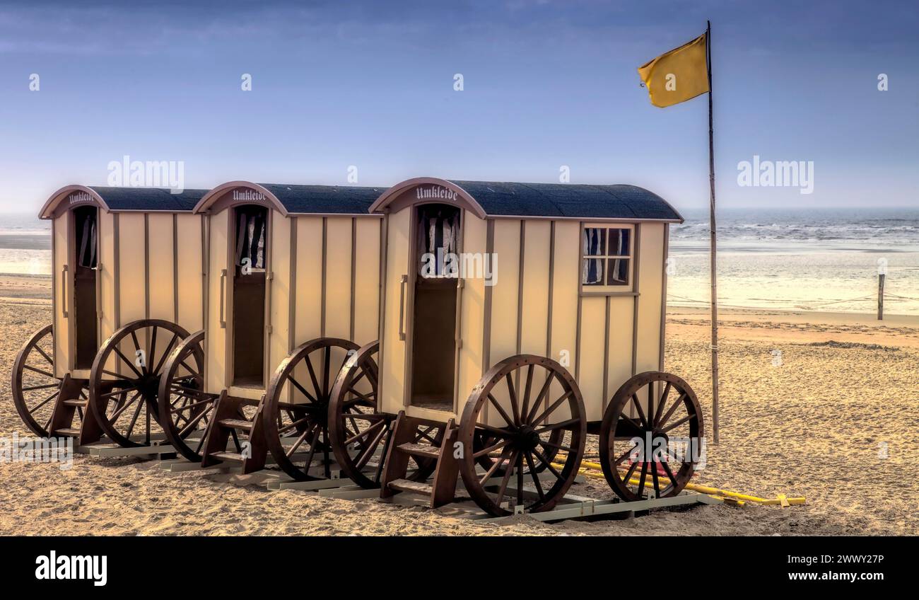 Standesamt in der historischen Umkleidekutsche am Strand Norderney Deutschland Stockfoto