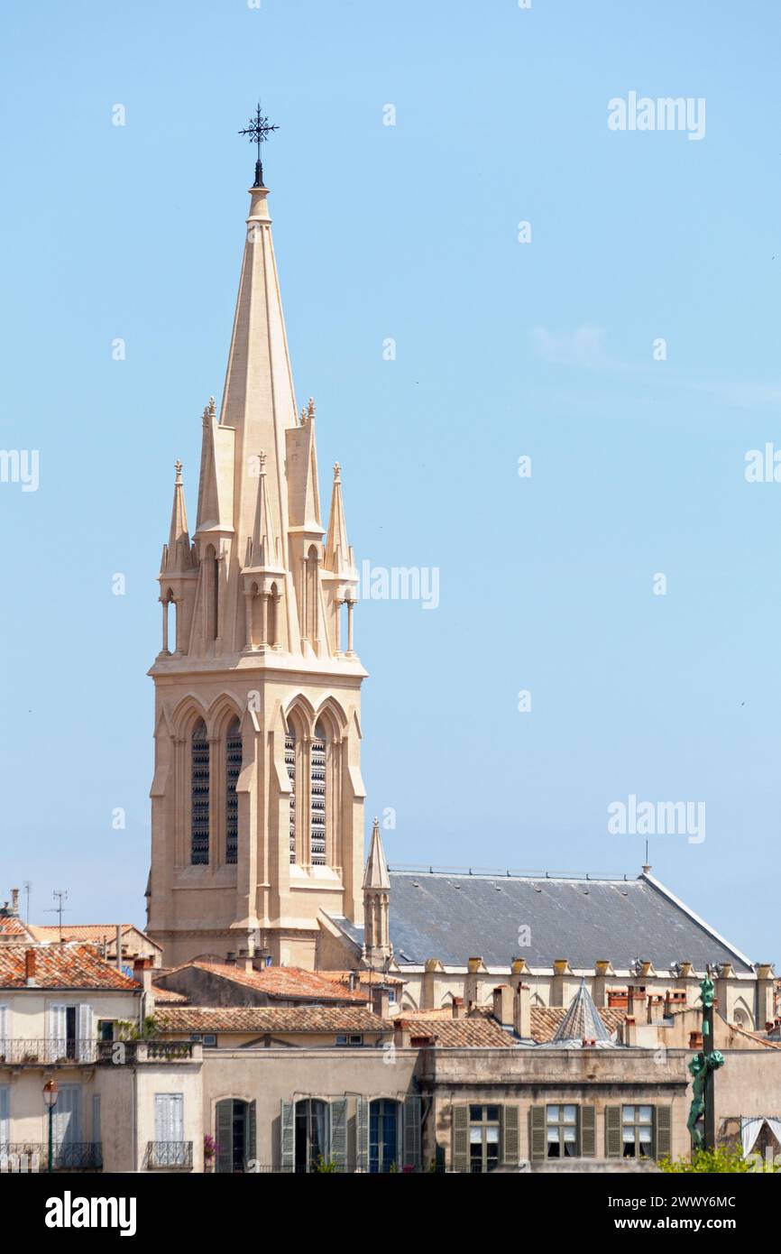 Die Carré Sainte-Anne ist eine Kirche, die im 19. Jahrhundert während des wirtschaftlichen Aufschwungs von Montpellier und des gleichzeitigen Aufstiegs des Weinhandels erbaut wurde. Stockfoto