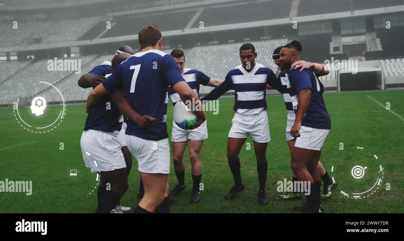 Bild von Medienikonen über verschiedenen männlichen Rugbyteams im Stadion. Sport, Team, Wettbewerb, soziales Netzwerk, digitale Schnittstelle, internet und Kommunikation Stockfoto