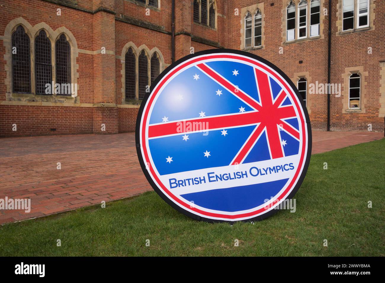 Nahaufnahme des Logos der Oxford International Education Group für die British English Olympics Stockfoto