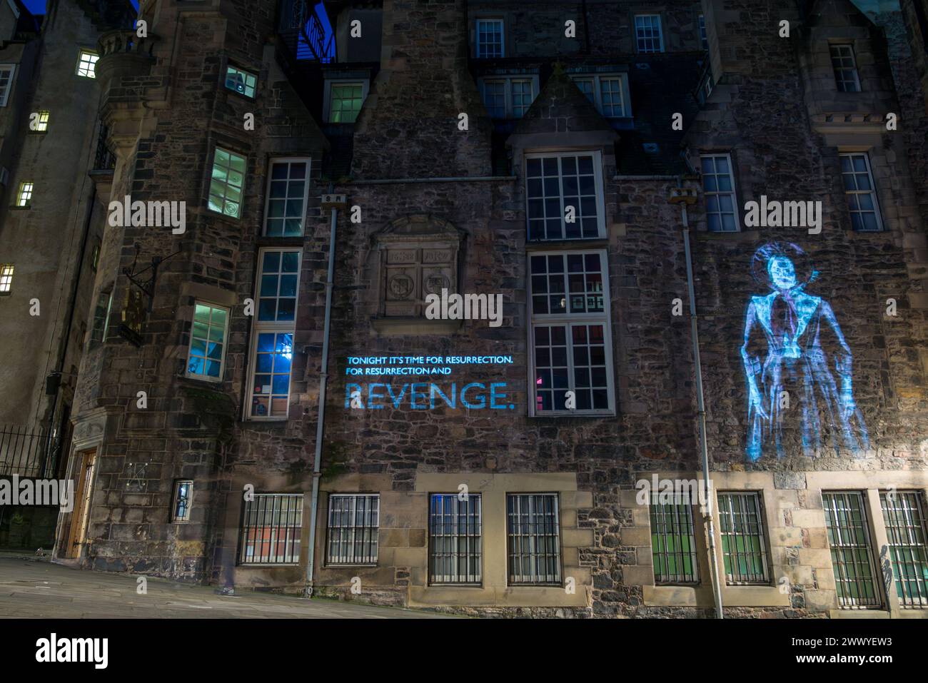 Neujahrs-Auferstehung-Projektion im Writer's Museum, Edinburgh, Schottland, Großbritannien Stockfoto