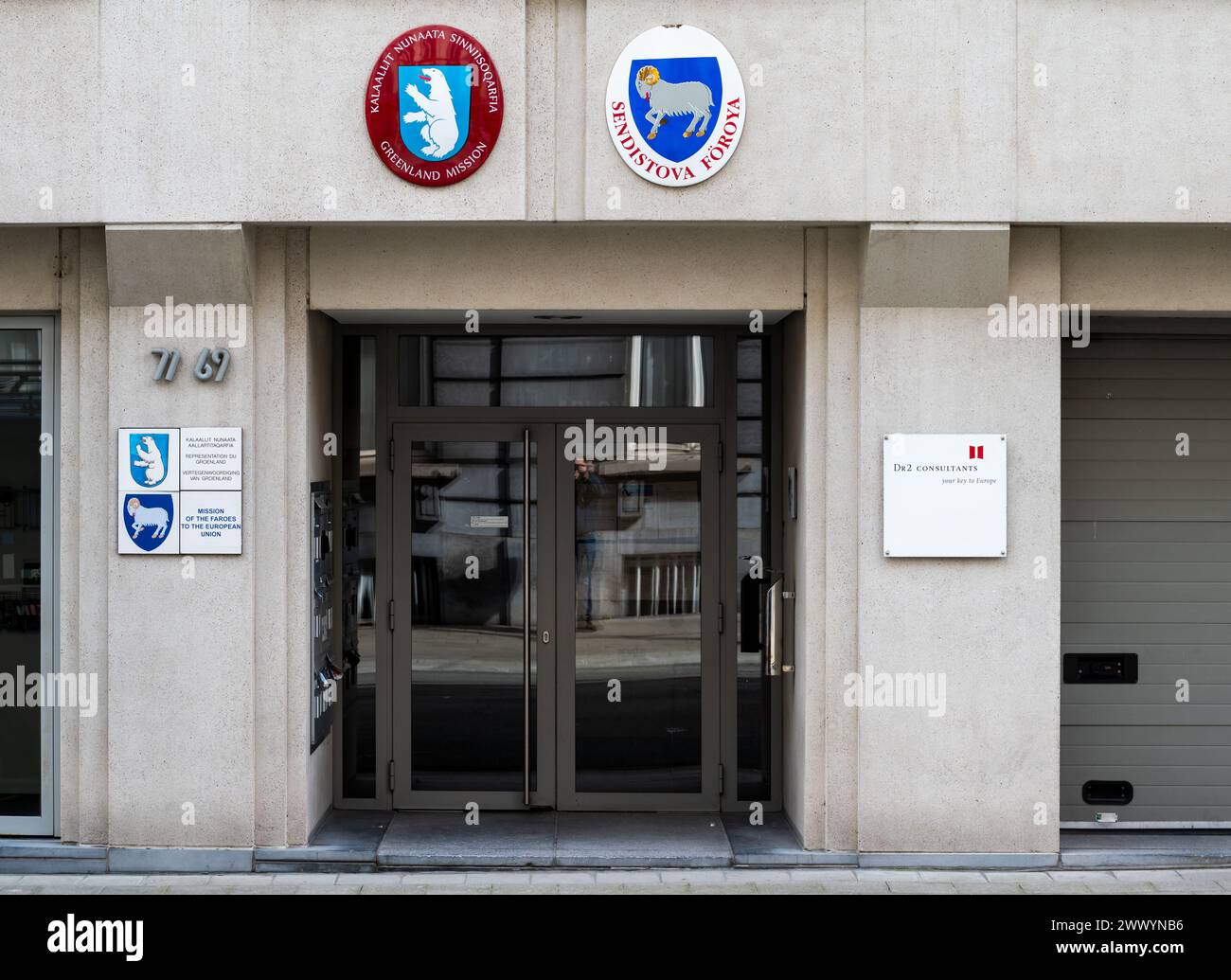 Brüssel, Belgien, 15. März 2024 - Fassade und Eingang der Botschaft von Grönland und den Färöern Stockfoto