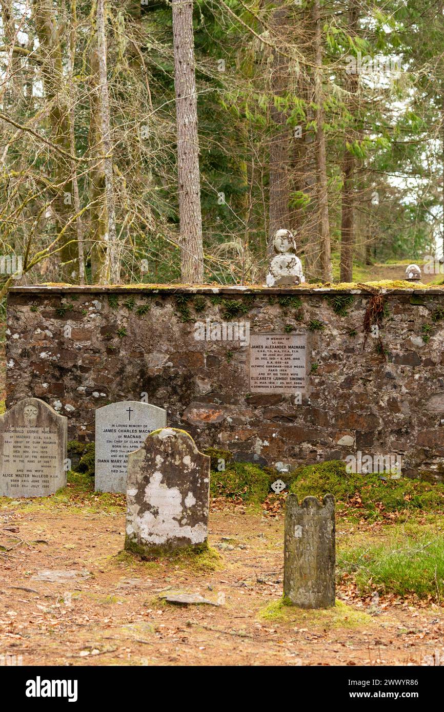 Das Clan MacNab Begräbnis befindet sich auf der Insel Innis Bhuidhe im Dorf Killin in Perthshire. Stockfoto