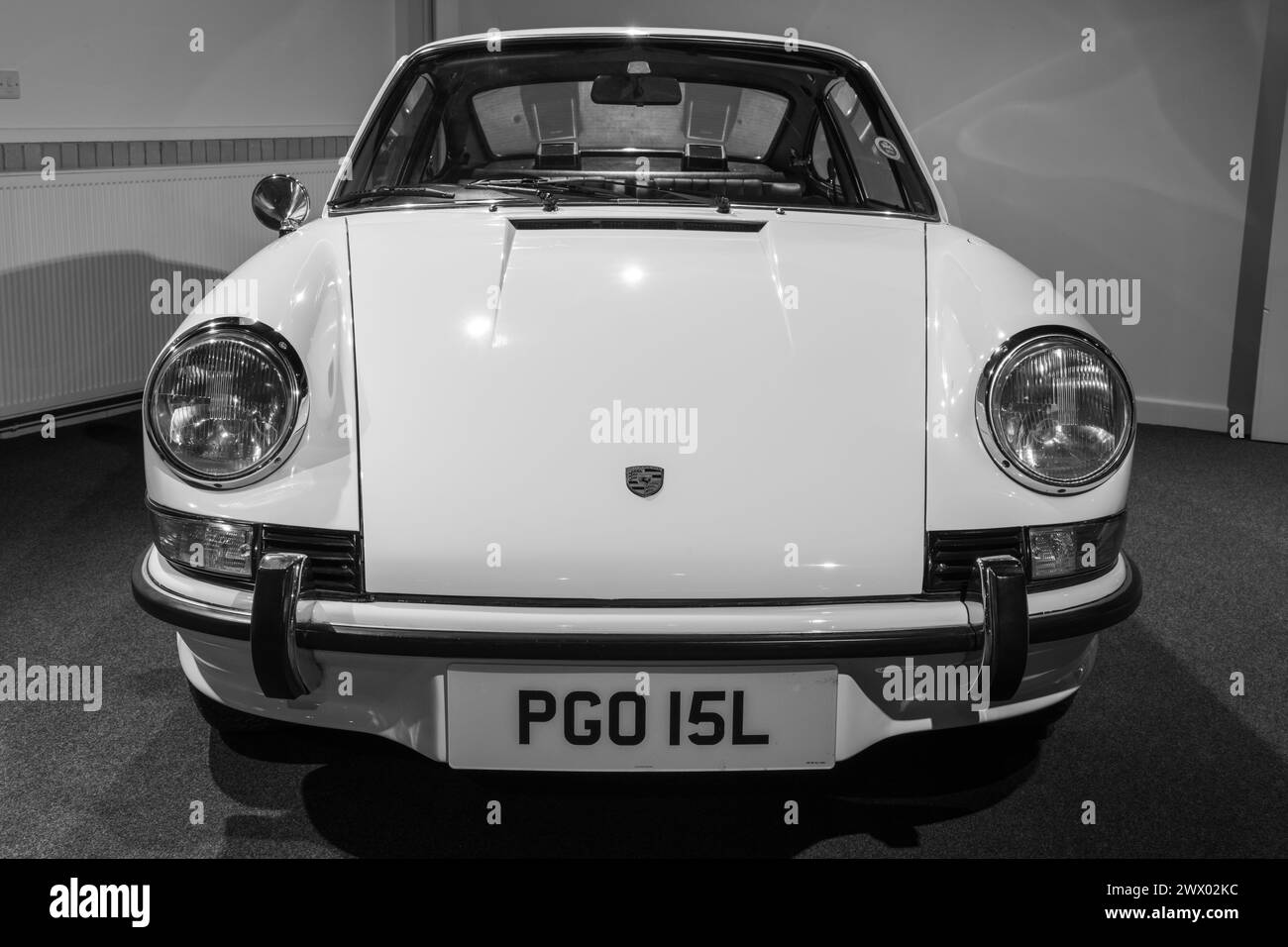 Sparkford.Somerset.Vereinigtes Königreich.7. Januar 2024.Ein Porsche 911 Carrera RS 2,7 aus dem Jahr 1973 ist im Haynes Motor Museum in Somerset zu sehen Stockfoto