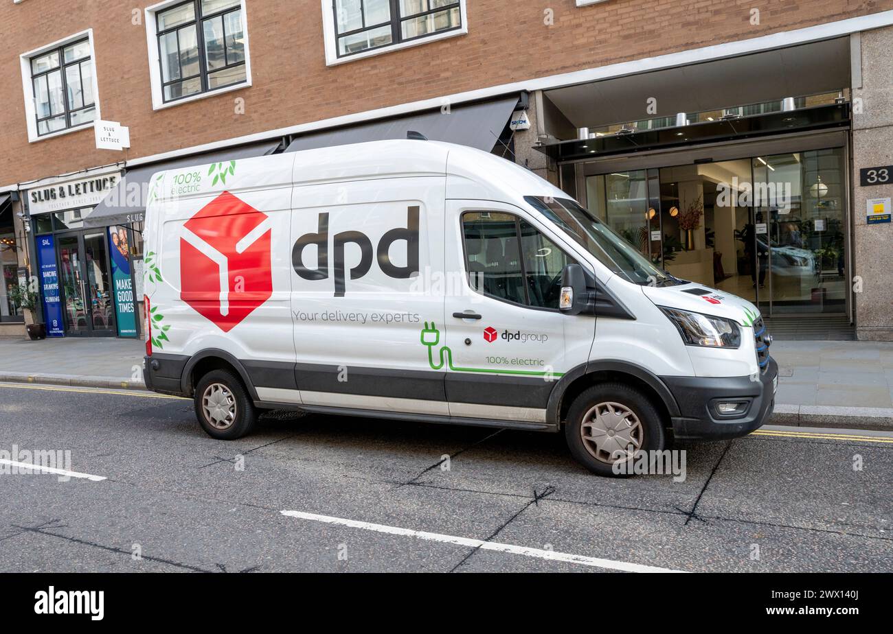 London, UK - 21. März 2024 : DPD-Lieferwagen in London. GeoPost (ehemals DPDgroup) ist ein internationaler Paketzustellungsdienst mit Sitz in I Stockfoto