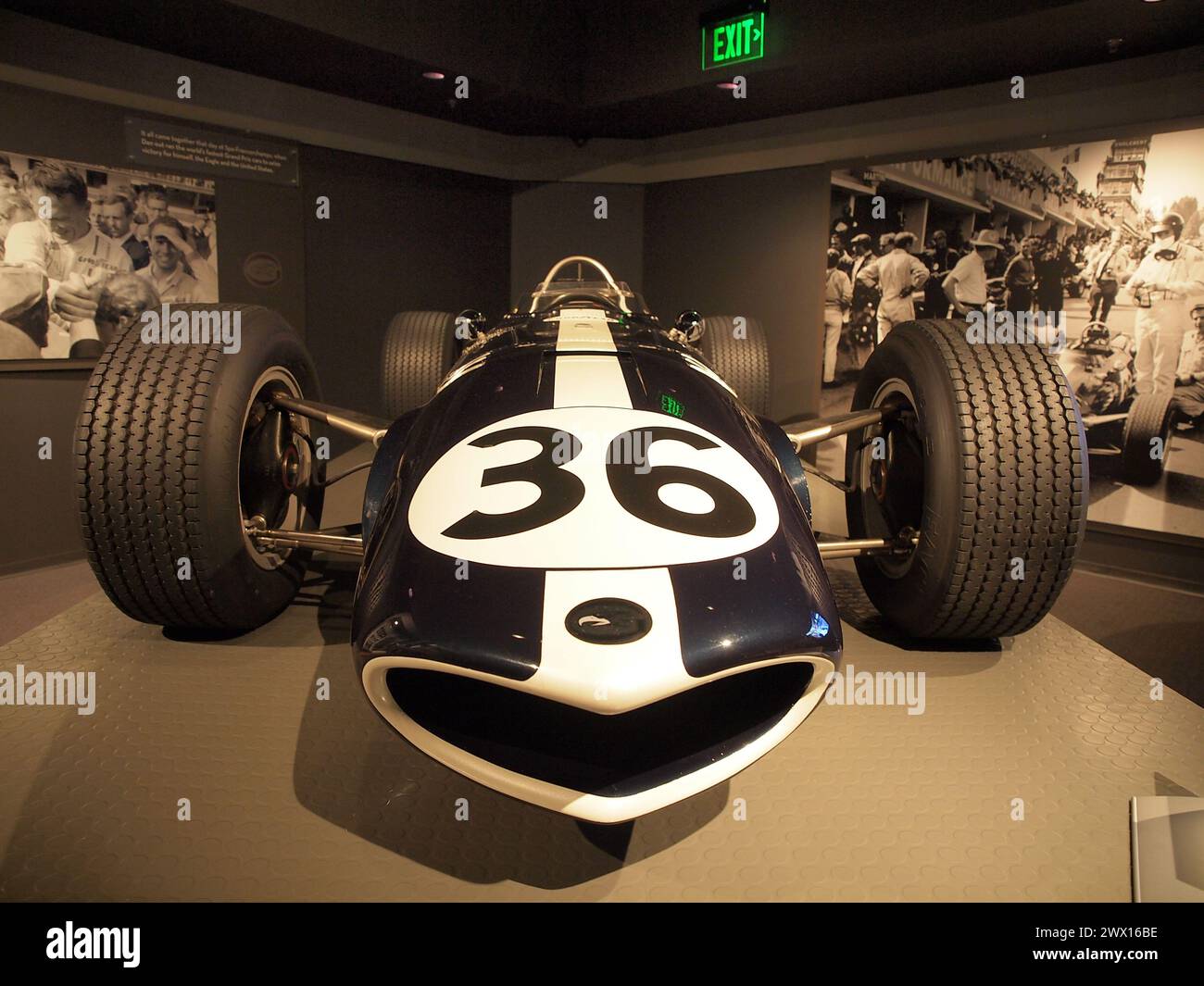 Historisches Collier Museum in Neapel, Florida. Diese Kollektion enthält europäische und frühe amerikanische Automobile. Es gibt auch die REVS-Bibliothek. Stockfoto