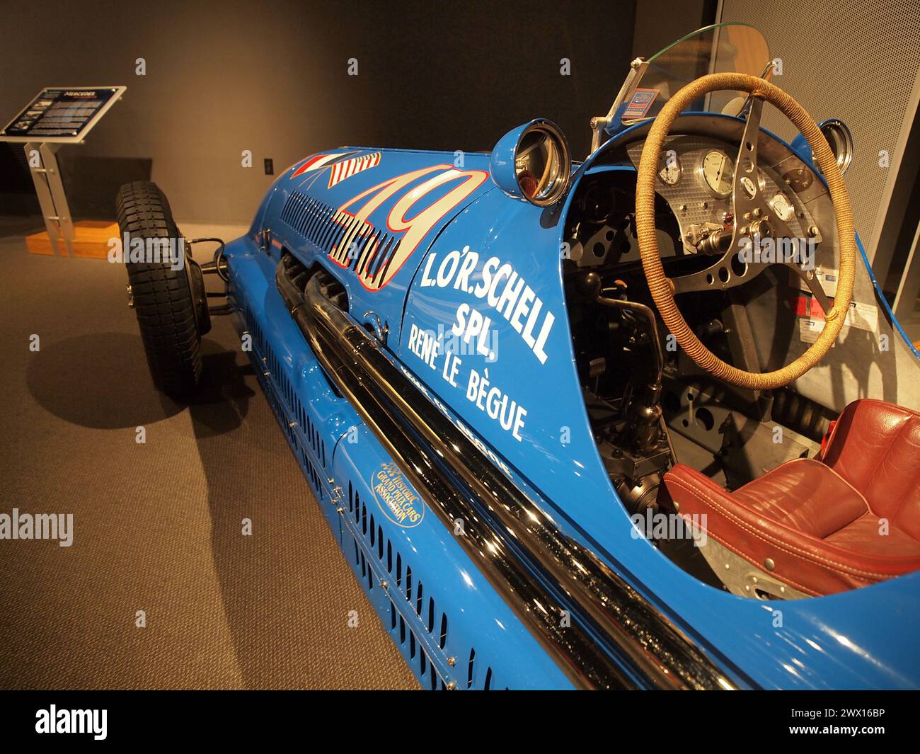 Historisches Collier Museum in Neapel, Florida. Diese Kollektion enthält europäische und frühe amerikanische Automobile. Es gibt auch die REVS-Bibliothek. Stockfoto