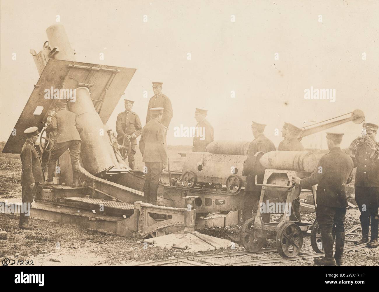 Fotos aus dem Ersten Weltkrieg: Artillerie von US-Streitkräften, 280-mm-Haubitzerpistole Schneider, Modell 1914 ca. Juni 1918 Stockfoto