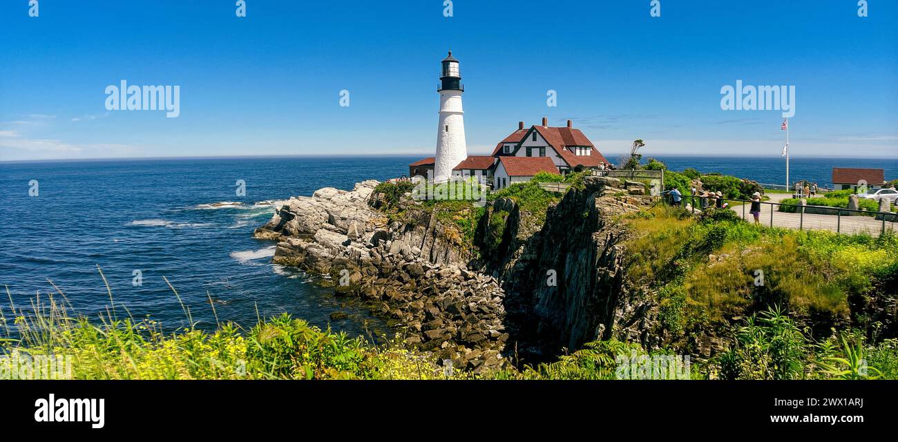 Portland Head Light ist der älteste Leuchtturm in Maine im Fort Williams Park in Cape Elizabeth Stockfoto