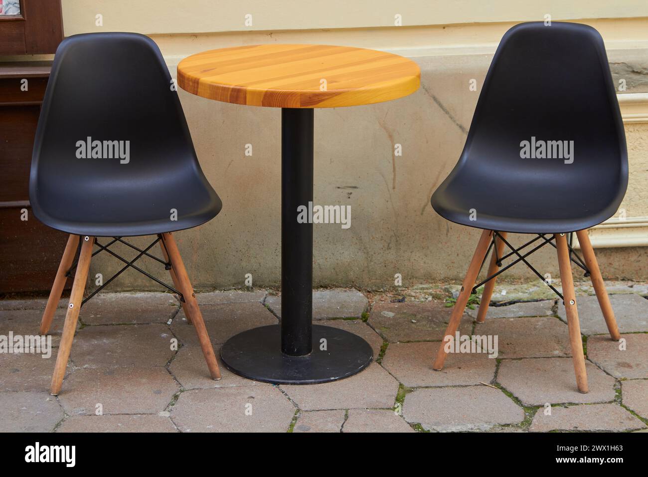 Ein Café auf der Straße nach Quarantäne eröffnen Stockfoto