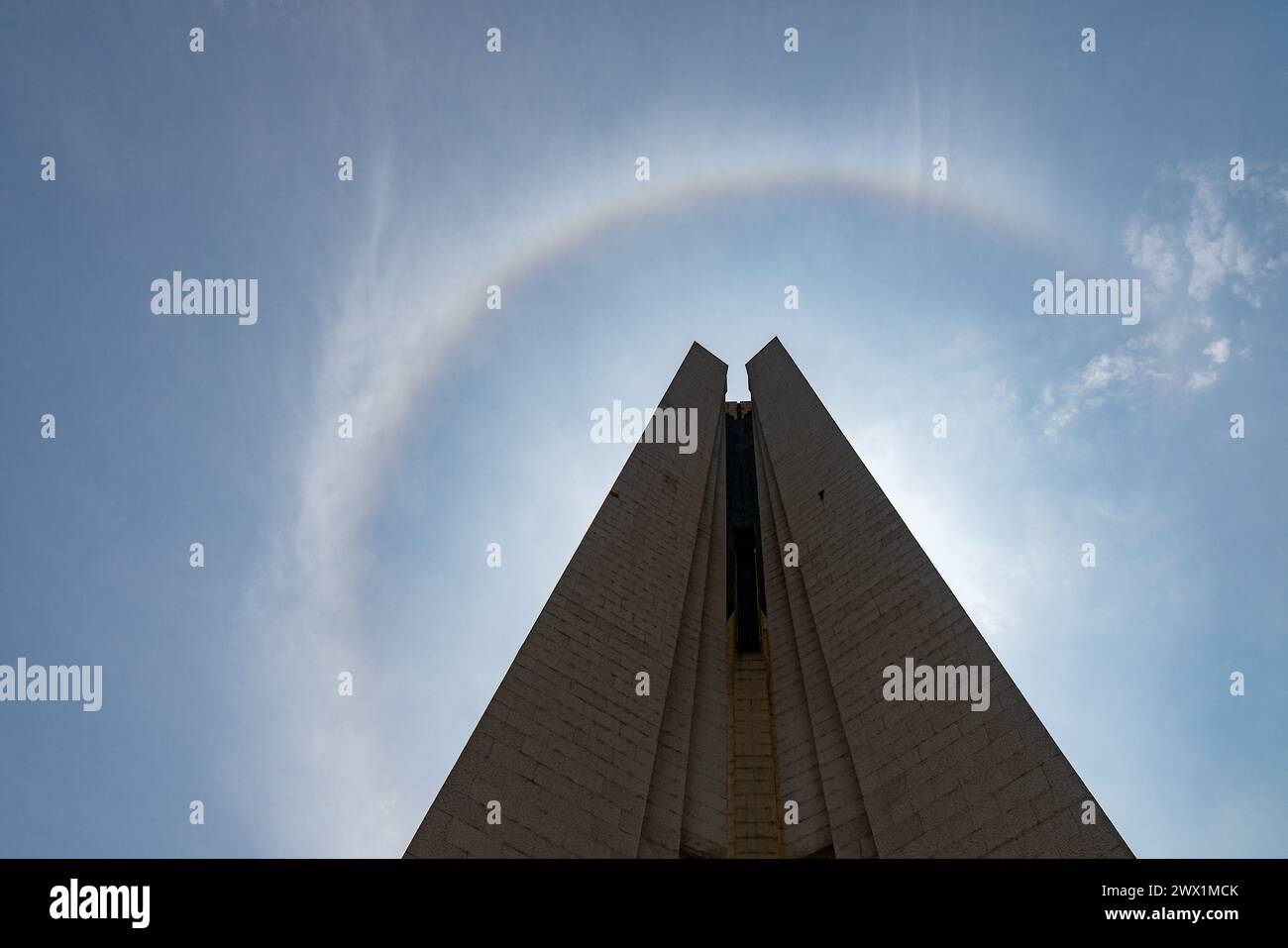 SHANGHAI, CHINA - 27. MÄRZ 2024 - Ein Sonnenschein über dem Bund in Shanghai, China, 27. März 2024. Stockfoto