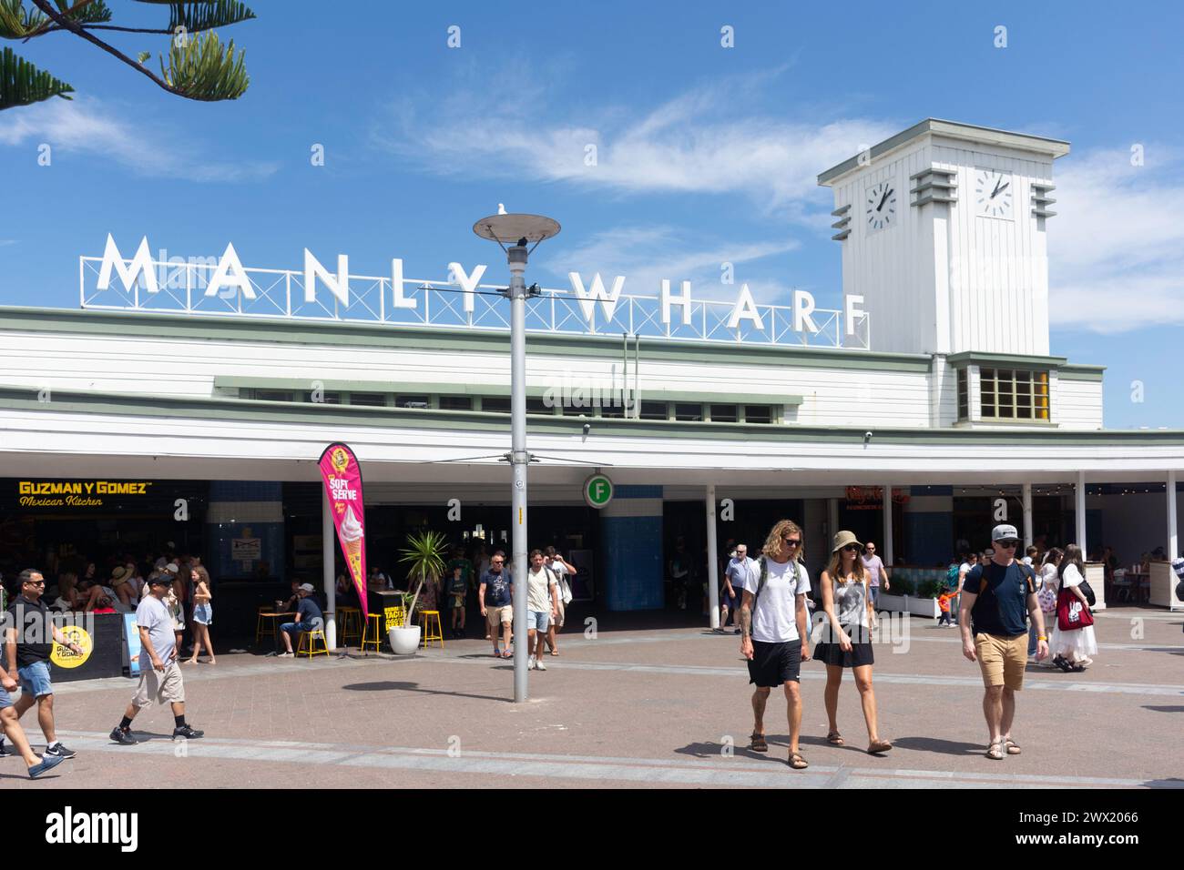 Manly Wharf Ferry Terminal, Manly, North Sydney, Sydney, New South Wales, Australien Stockfoto
