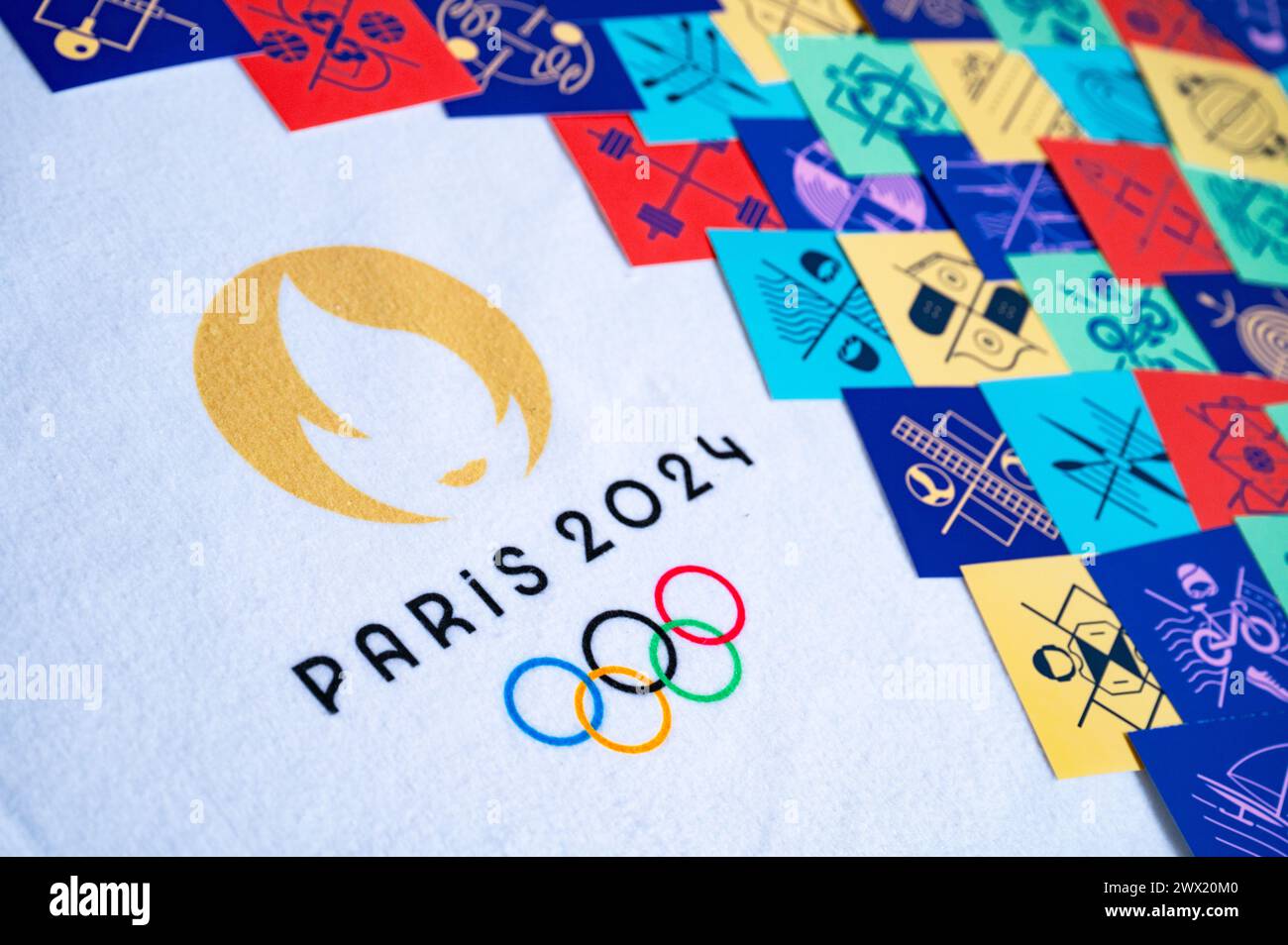 PARIS, FRANKREICH, 26. MÄRZ 2024 Offizielles Logo der olympischen