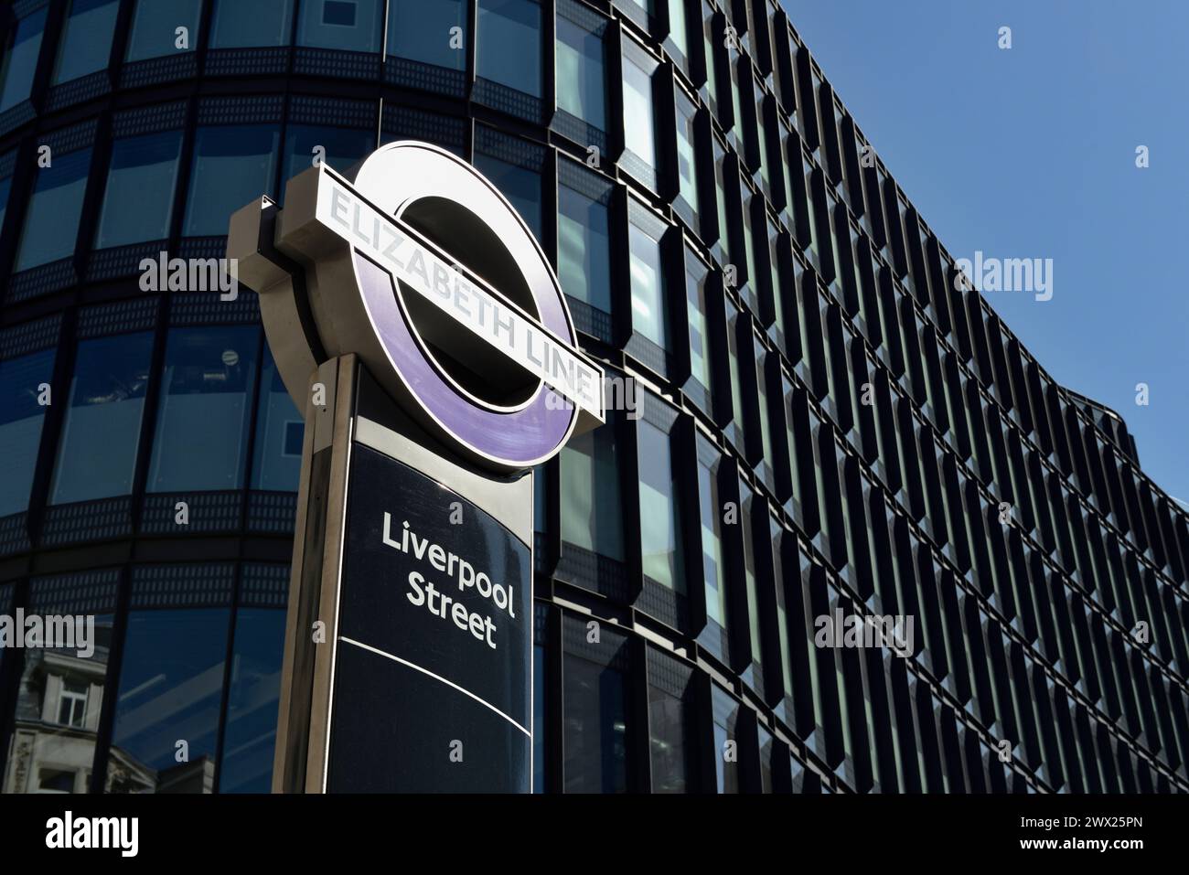 Elizabeth Line-Schild, Liverpool Street, London, Vereinigtes Königreich Stockfoto