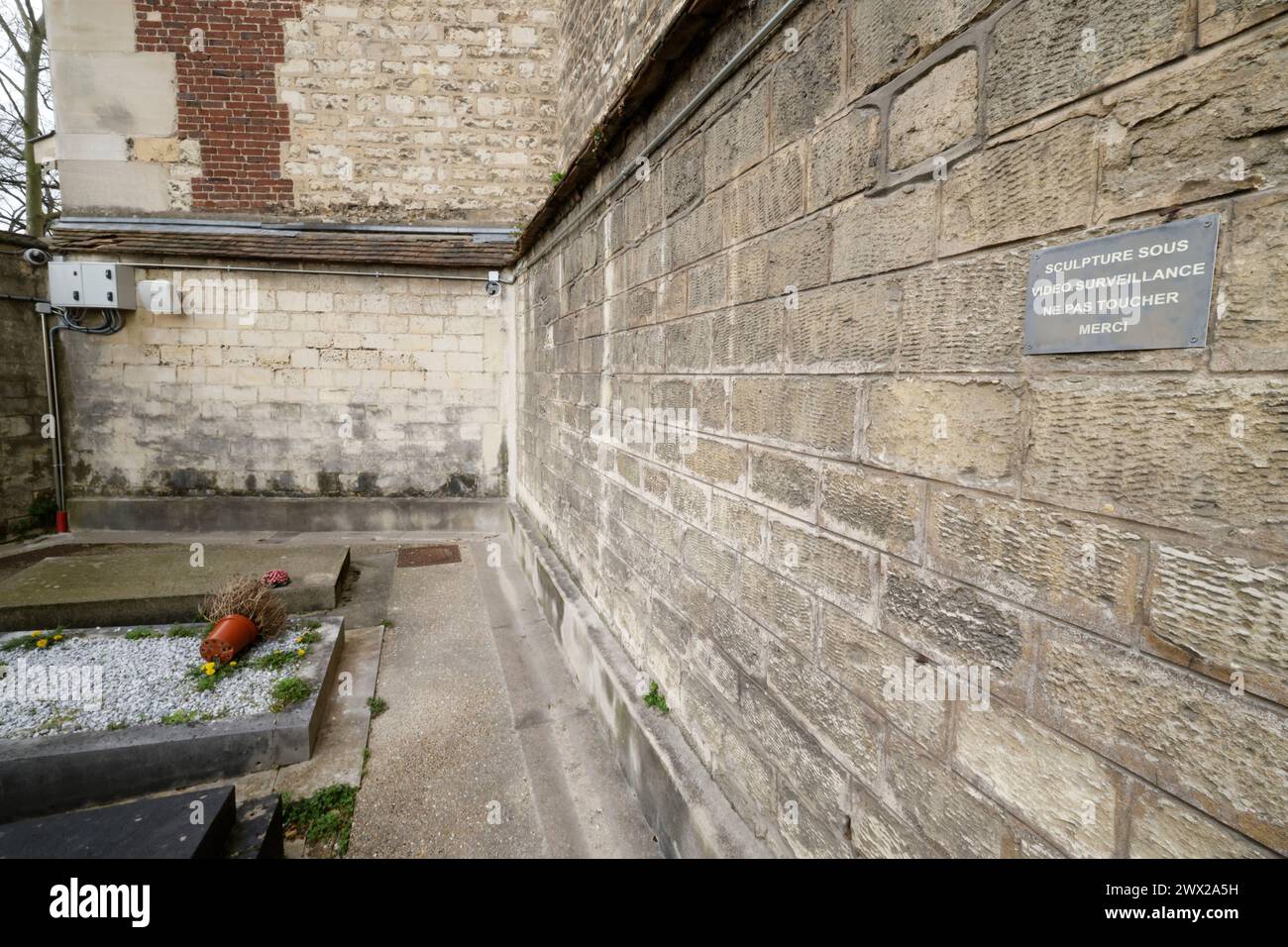 MONTPARNASSE FRIEDHOF BERÜHMTE GRÄBER PARIS Stockfoto