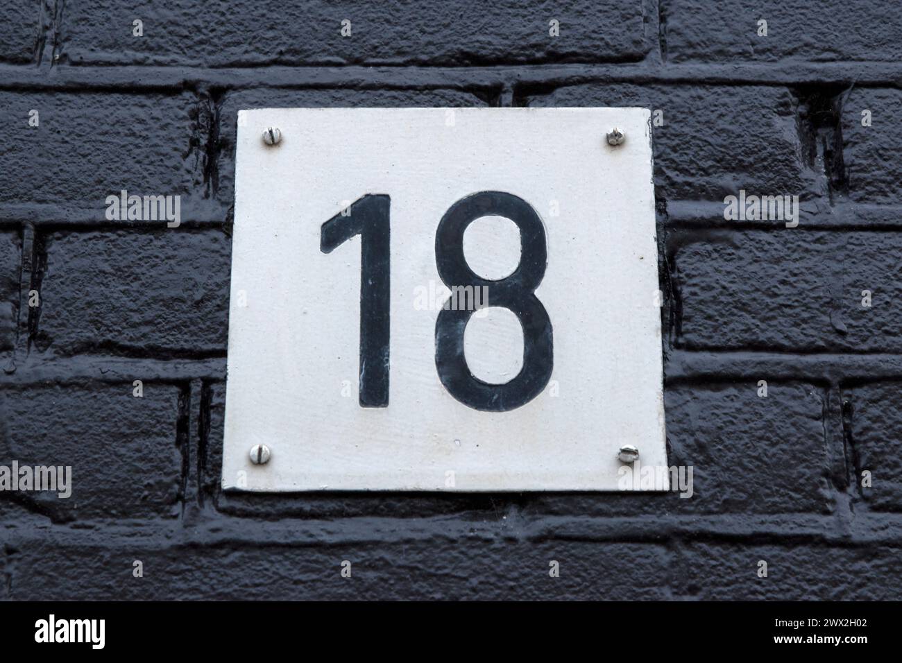 Close Up Haus Nr. 18 In Amsterdam, Niederlande 21-3-2024 Stockfoto