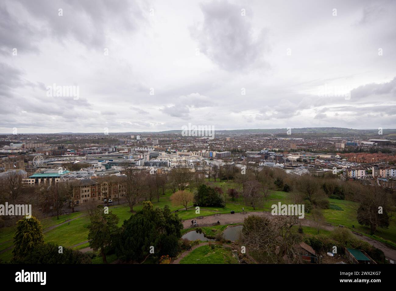 Blick vom Cabot Tower. Bristol, England, liegt in einem öffentlichen Park am Brandon Hill, zwischen dem Stadtzentrum, Clifton und Hotwells. Stellen Sie sich Garyroberts vor Stockfoto