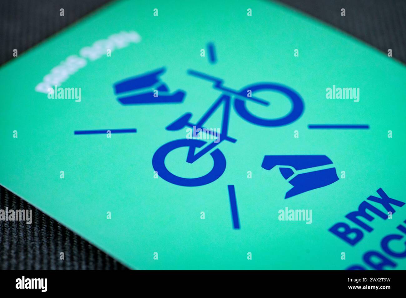 BMX-Rennpiktogramm für die olympischen sommerspiele 2024 in paris. Offizielle Ikone des Sports beim olympischen Spiel in Paris 24 Stockfoto