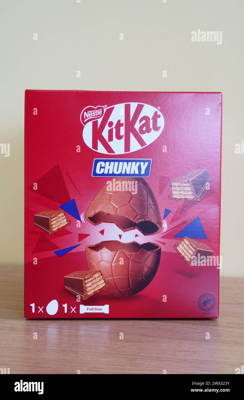 Nestle KitKat Chunky Milchschokolade Esser Ei Stockfoto