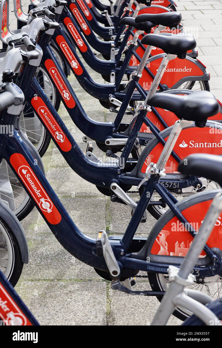 England, London, Fahrradverleih bei Charing Cross. Stockfoto