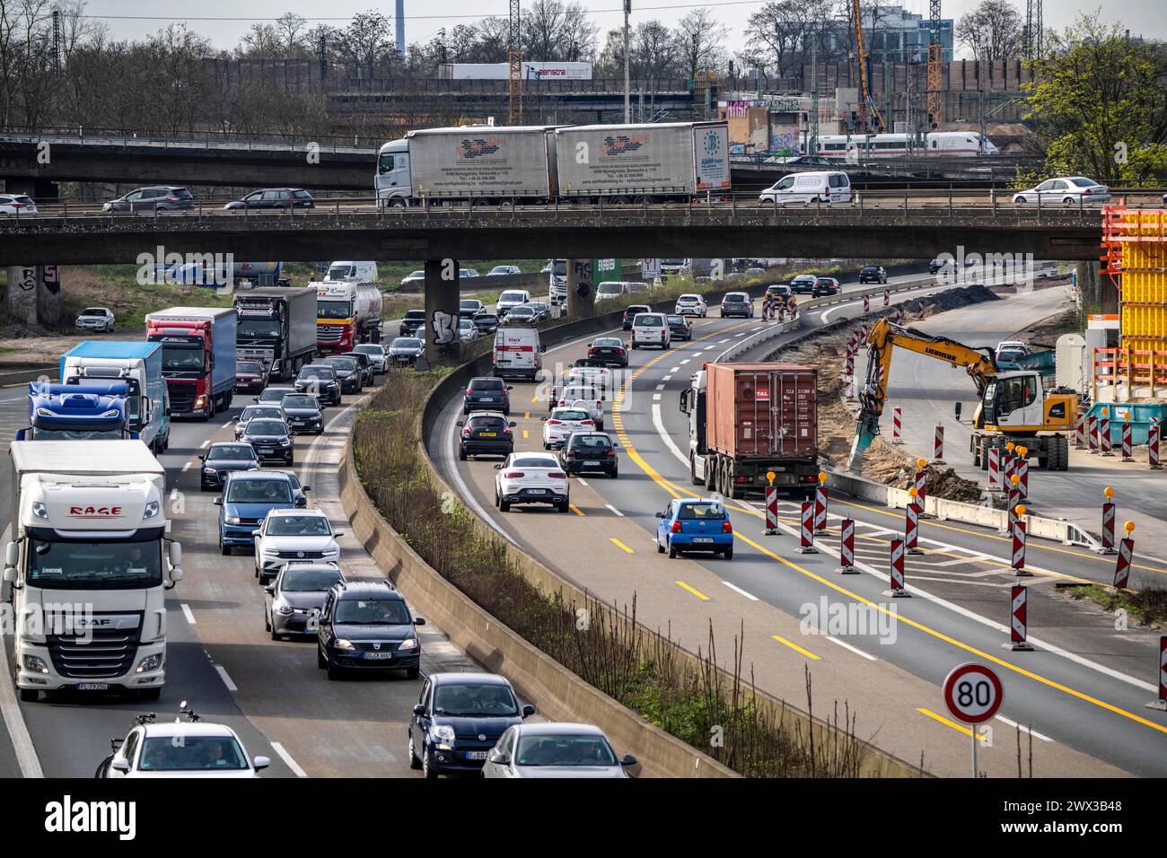 Autobahnkreuz Duisburg-Kaiserberg, kompletter Umbau und Neubau des Autobahnkreuzes A3 und A40, alle Brücken, Rampen, Fahrspuren werden erneuert Stockfoto