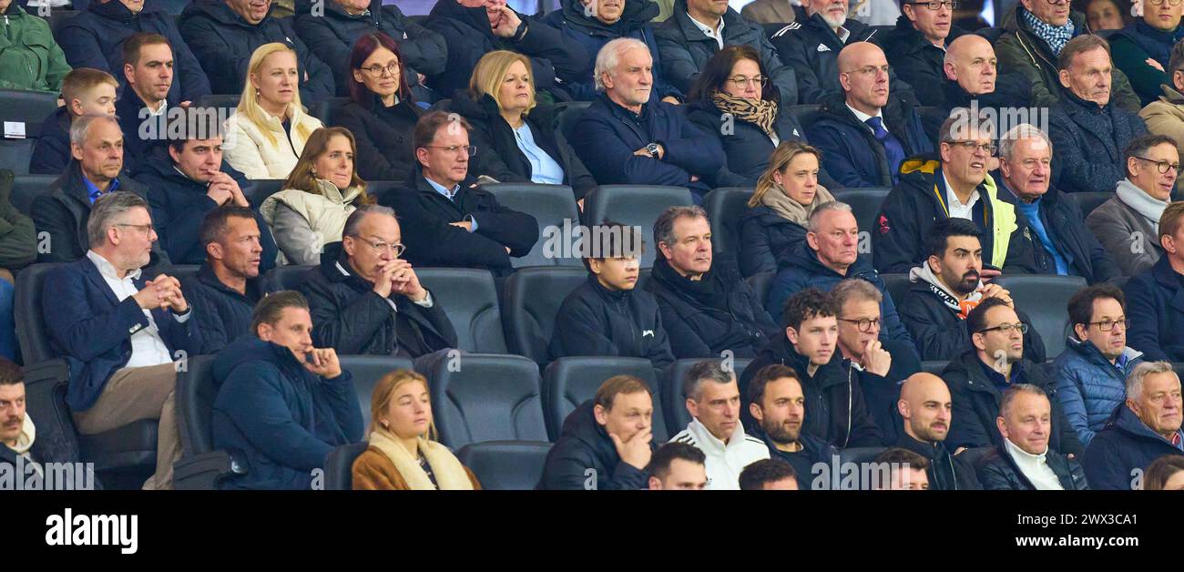 Philipp LAHM ex Profi ex-DFB Kapitaen, Sohn Julian , Celia SASIC, DFB Integrationsbotschafterin, Olaf Thon, Lothar Matthäus TV-Co-Moderator, Nancy Faeser, SPD Bundesministerin des Innern und für Heimat der Bundesrepublik Deutschland Rudi Völler, Voeller (DFB Sportdirektor), Hans-Joachim Watzke, Geschäftsführer BVB, Mitglied DFB-Präsidium, DFB-Vizepräsident, Bernd Neuendorf, DFB-Präsident des Deutschen Fußballverbandes, im Freundschaftsspiel DEUTSCHLAND - NIEDERLANDE 2-1 DEUTSCHLAND - NIEDERLANDE 2-1 in Vorbereitung auf die Europameisterschaft 2024 am 26. März 2024 in Frankfurt. © Pete Stockfoto