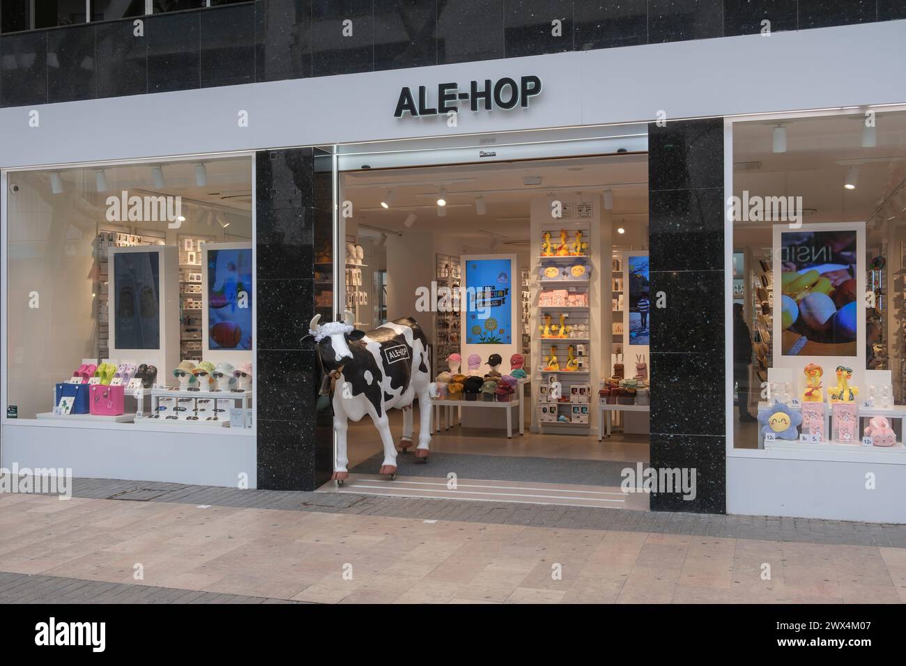 ALE-HOP ist eine europäische Kaufhauskette mit Sitz in Valencia, Spanien. Stockfoto