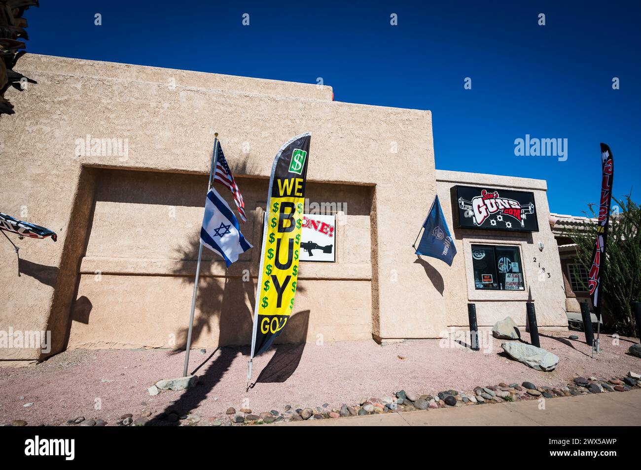 Ein Waffenladen in Lake Havasu City, Arizona, USA. Stockfoto