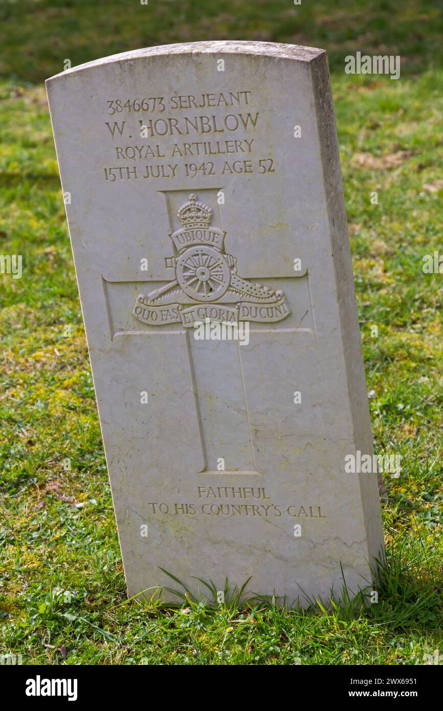 Kriegsgrab auf dem Poole Cemetery in Poole, Dorset, Großbritannien im März Stockfoto