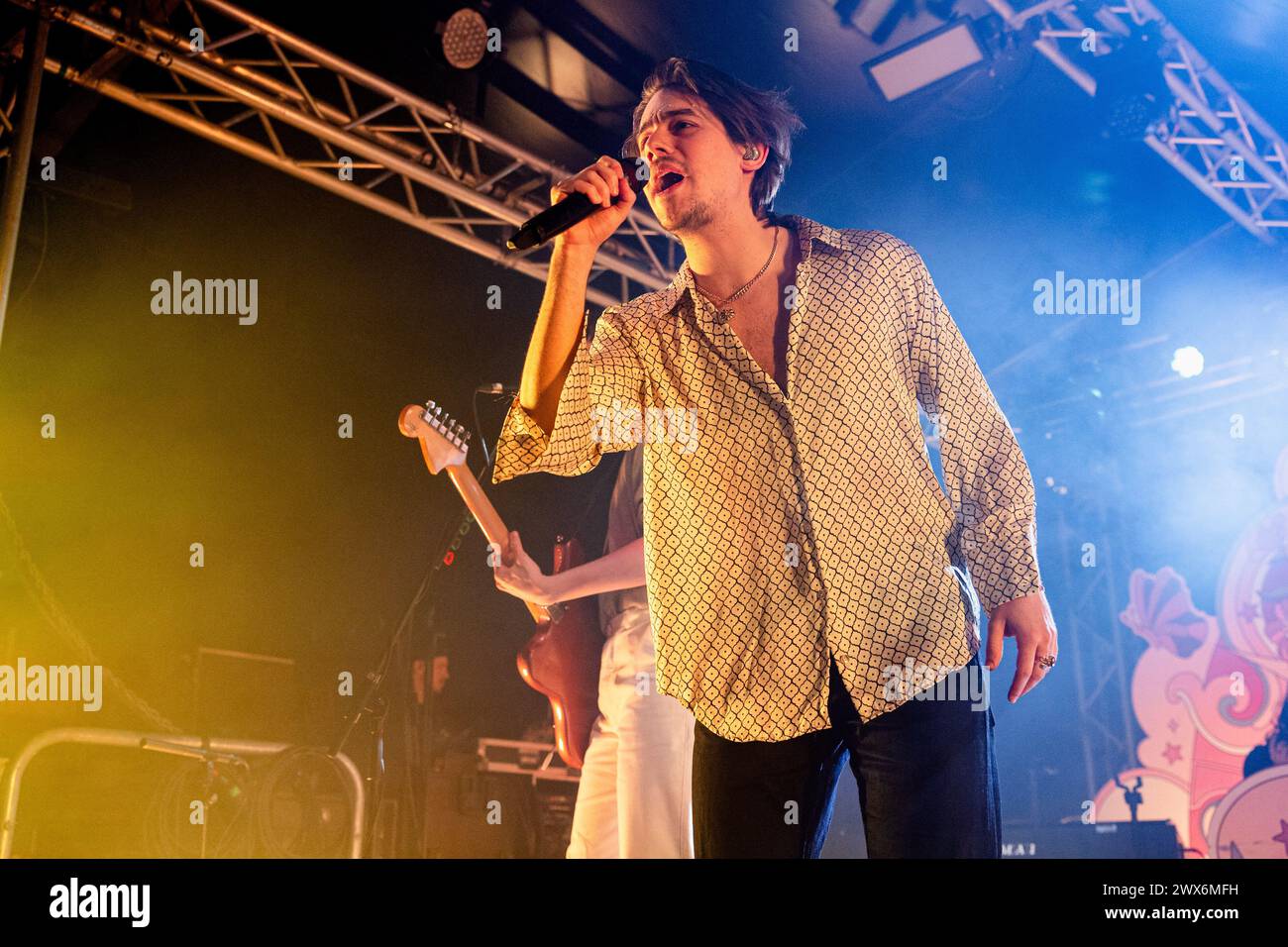 Mailand, Italien. März 2024. Bojan Cvjeti?anin von der slowenischen Indie-Rock-Band Joker Out tritt live im Circolo Magnolia in Mailand auf. Quelle: SOPA Images Limited/Alamy Live News Stockfoto