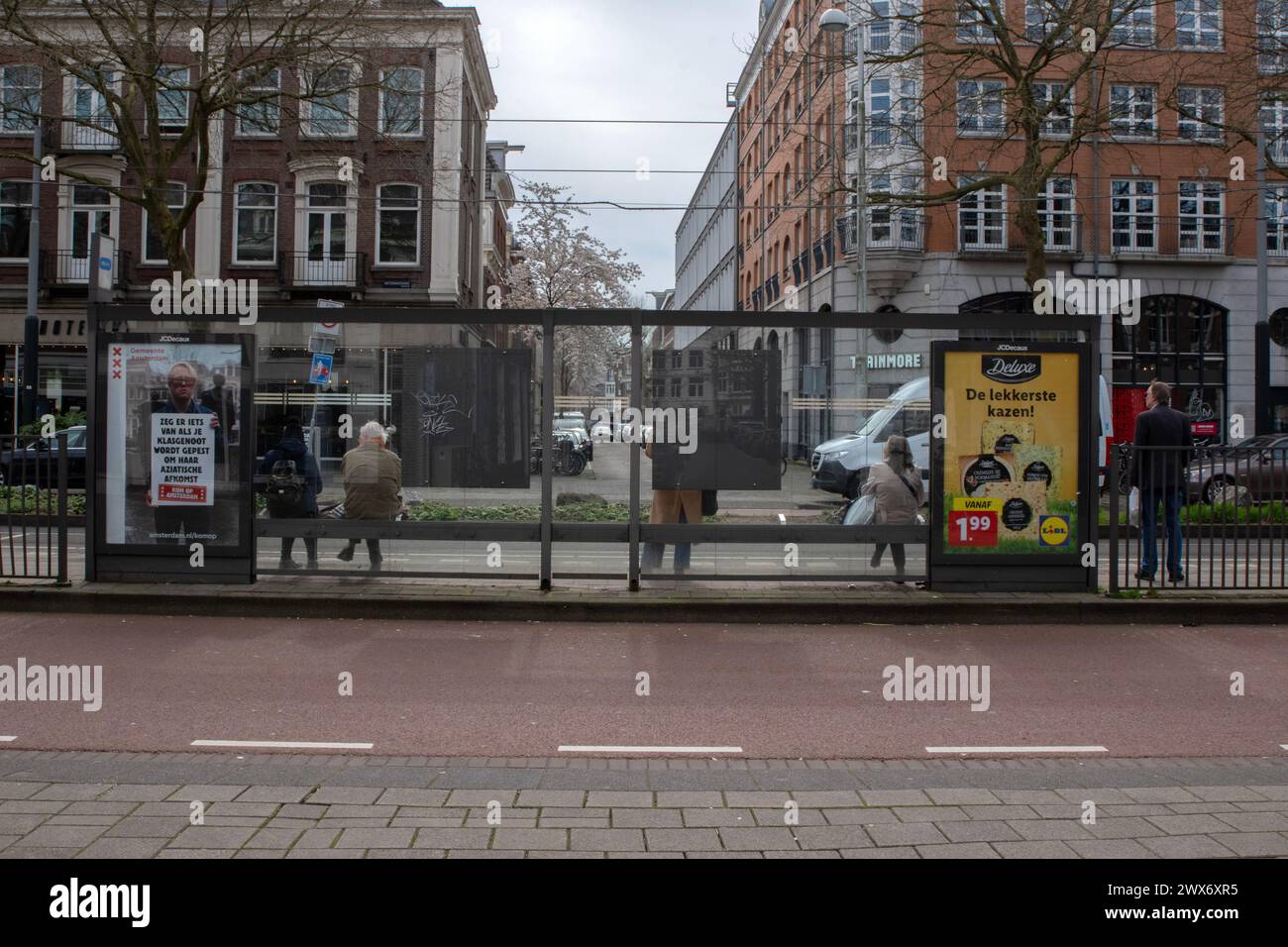 Straßenbahnhaltestelle Frederiksplein In Amsterdam, Niederlande 26-3-2024 Stockfoto