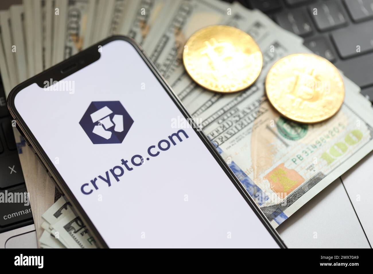 Crypto.com coin -Fotos und -Bildmaterial in hoher Auflösung – Alamy