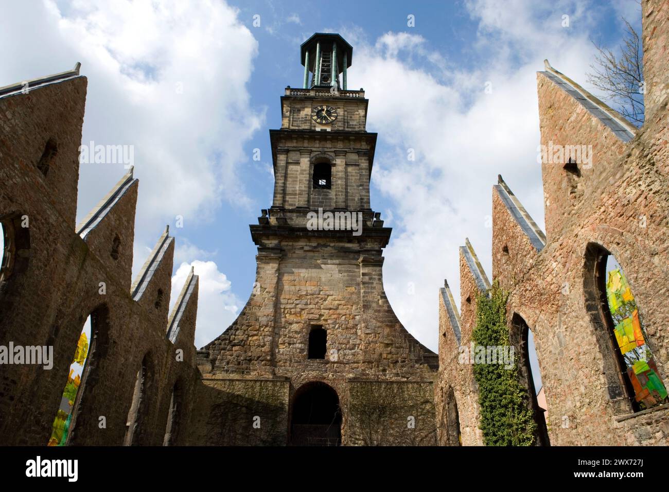 Ruine der Aegidienkirche, Aegidienkirche, zerstört durch einen Bombenangriff 1943, Hannover, Niedersachsen, Deutschland, Europa Stockfoto