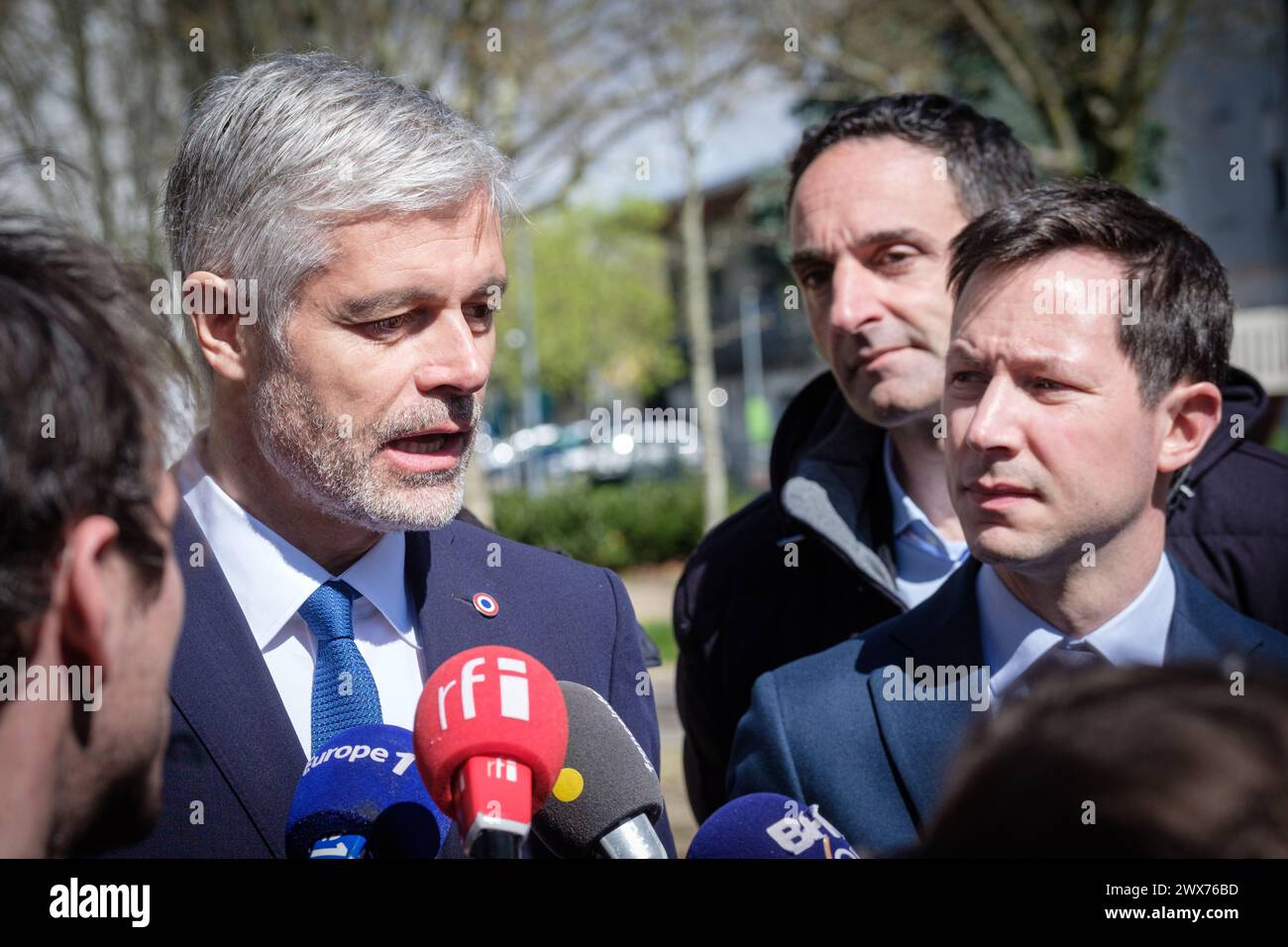 Laurent Wauquiez setzt sich für die Europawahlen zur Unterstützung von Francois Xavier Bellamy ein. Stockfoto