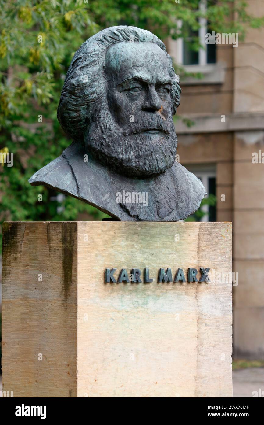 Karl Marx Buste/ Skulptur, Dessau (nur für redaktionelle Verwendung. Keine Werbung. Referenzdatenbank: http://www.360-berlin.de. © Jens Knappe. Bildq Stockfoto