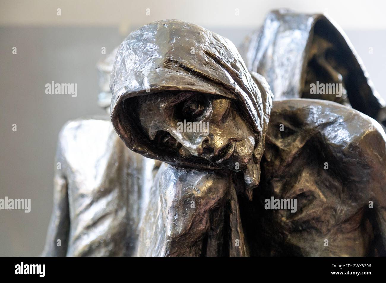 Skulptur „Hunger“ von Mieczysław Stobierski. Im Konzentrationslager Auschwitz I, Polen Stockfoto