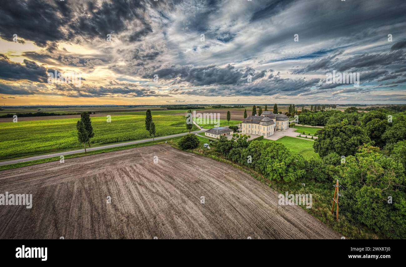 Schloss Niederweiden Engelhartstetten Marchfeld Niederösterreich Stockfoto