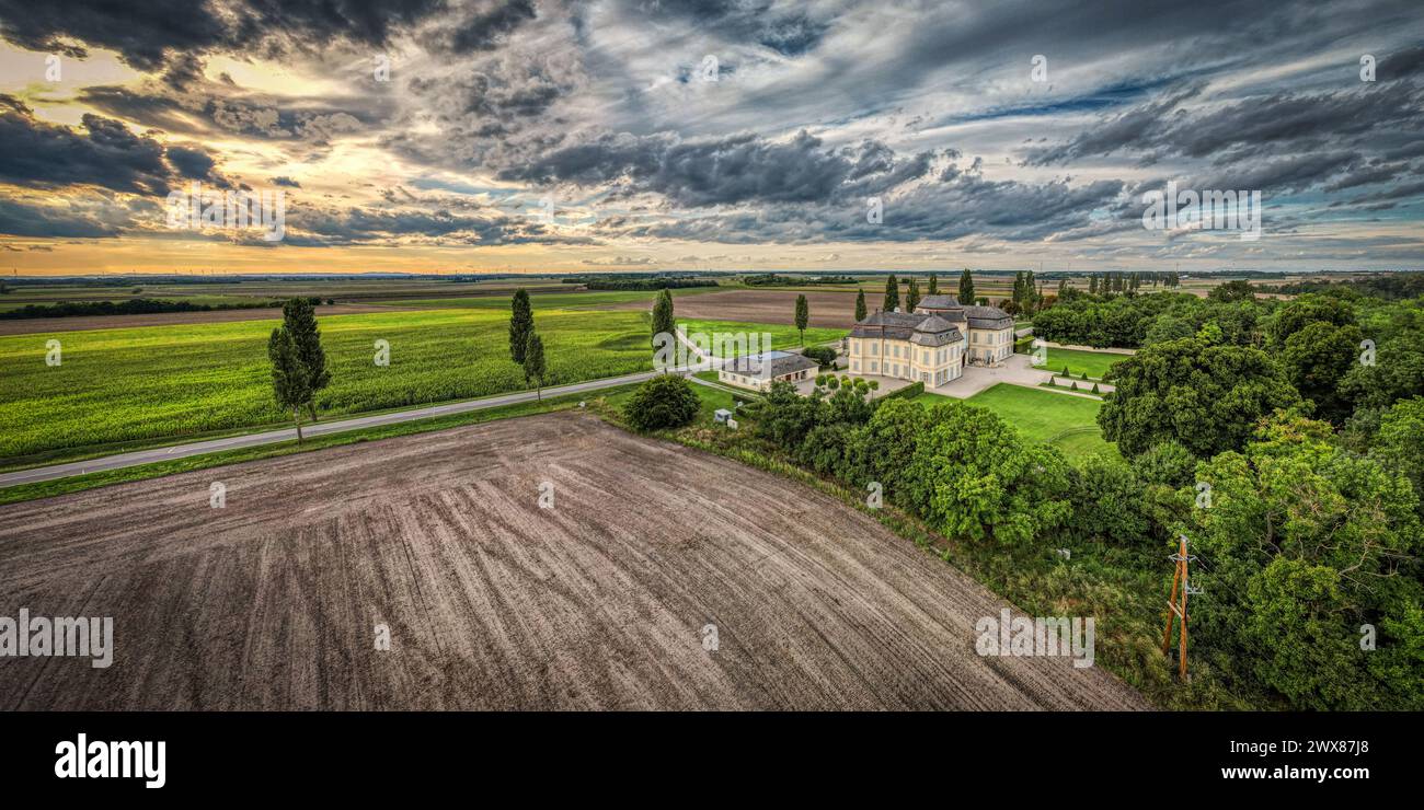 Schloss Niederweiden Engelhartstetten Marchfeld Niederösterreich Stockfoto