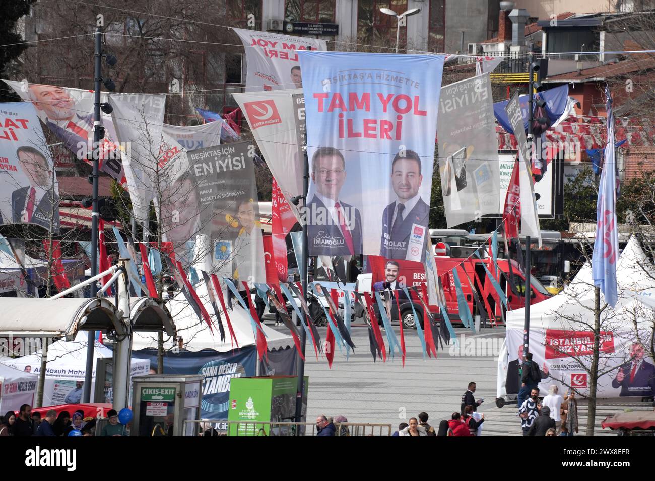 Wahlkampagne des Bürgermeisters von Istanbul und der Republikanischen Volkspartei (CHP), Kandidat Ekrem Imamoglu in Istanbul, Türkei, 27. März 2024. (CTK Foto/Pa Stockfoto