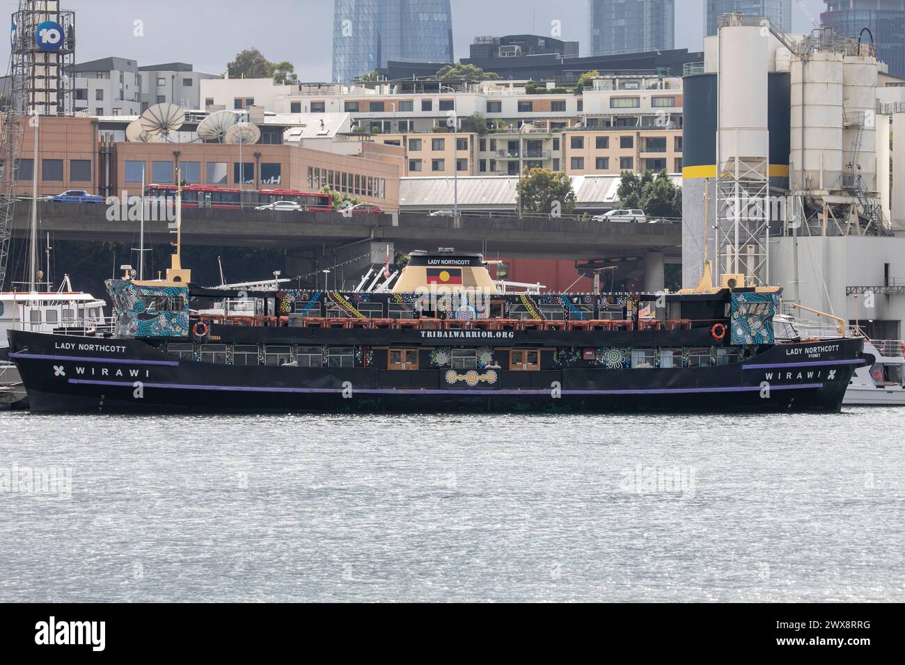 Lady Northcott Wirawi Fährschiff, ehemalige Lady Class Fähre, die heute von Stammeskriegern als erste indigene Fähre in Australien betrieben wird Stockfoto