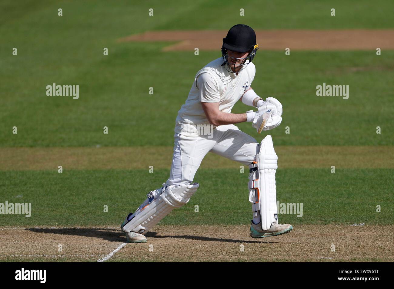 Joshua Kelly von Durham UCCE trat beim Freundschaftsspiel zwischen Durham County Cricket Club und Durham UCCE am Donnerstag, den 28. März 2024, im Seat Unique Riverside, Chester le Street an. (Foto: Mark Fletcher | MI News) Credit: MI News & Sport /Alamy Live News Stockfoto