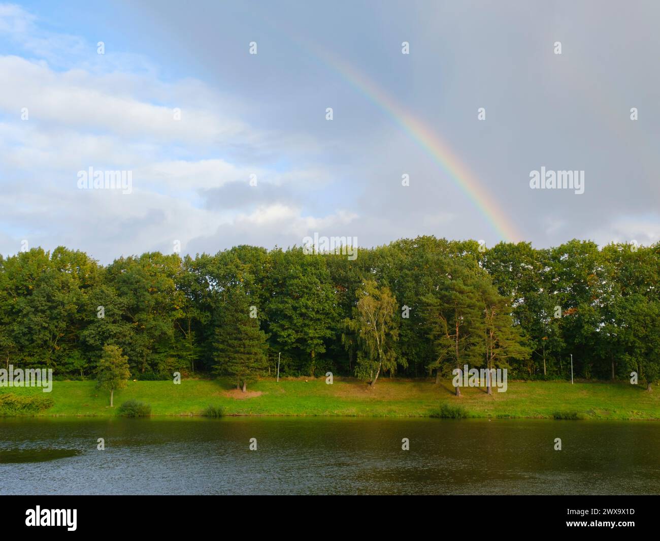 Rainbow am Dortmund-Ems-Kanal Stockfoto