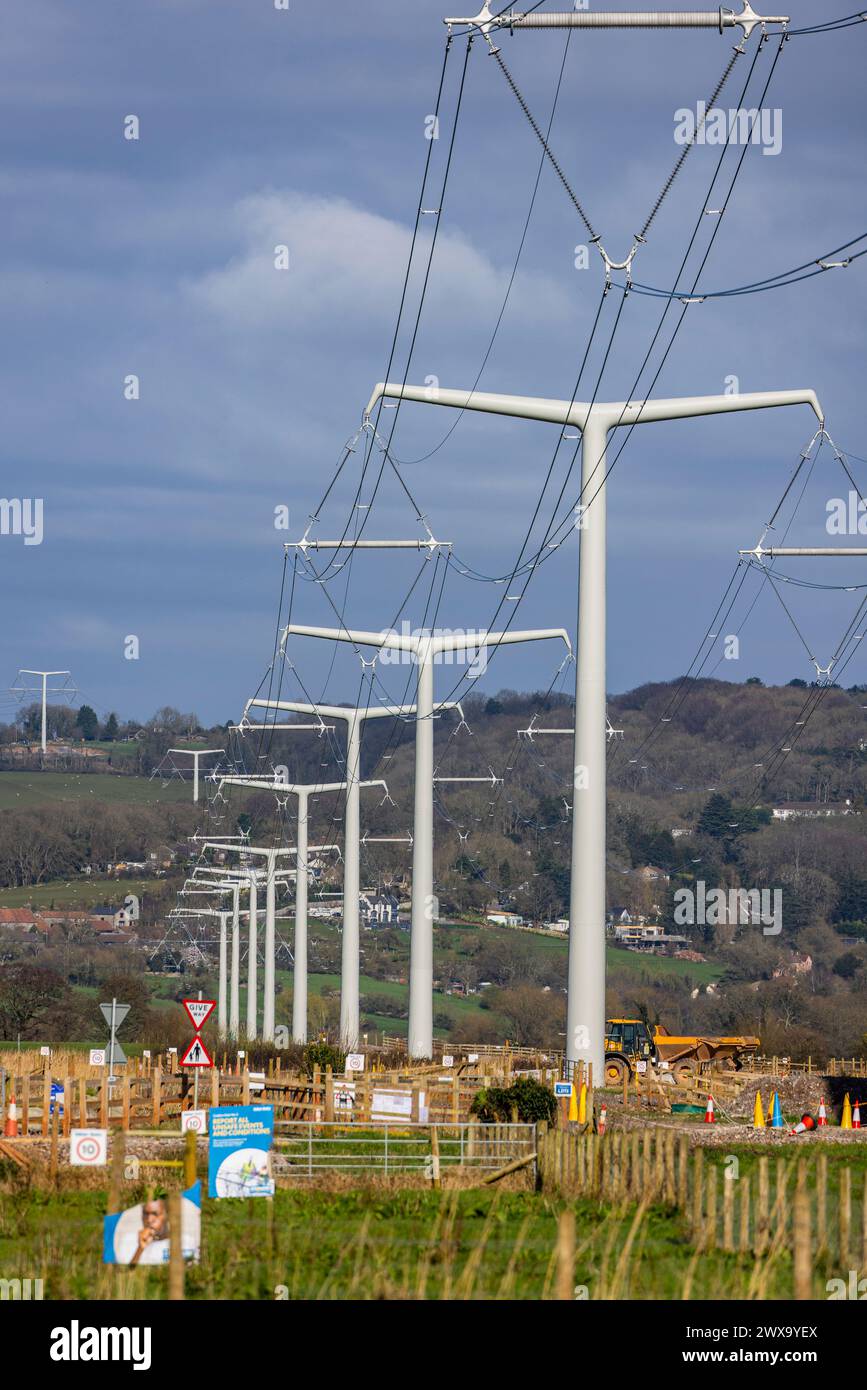 Die neue Konstruktion der Übertragungstürme. Stockfoto