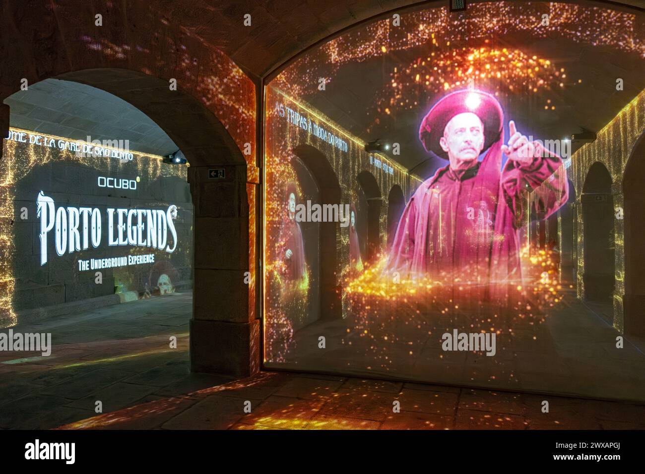 Unterirdische Vorstellung von „Porto Legends“ im Kongresszentrum Alfândega, Porto, Portugal. Stockfoto