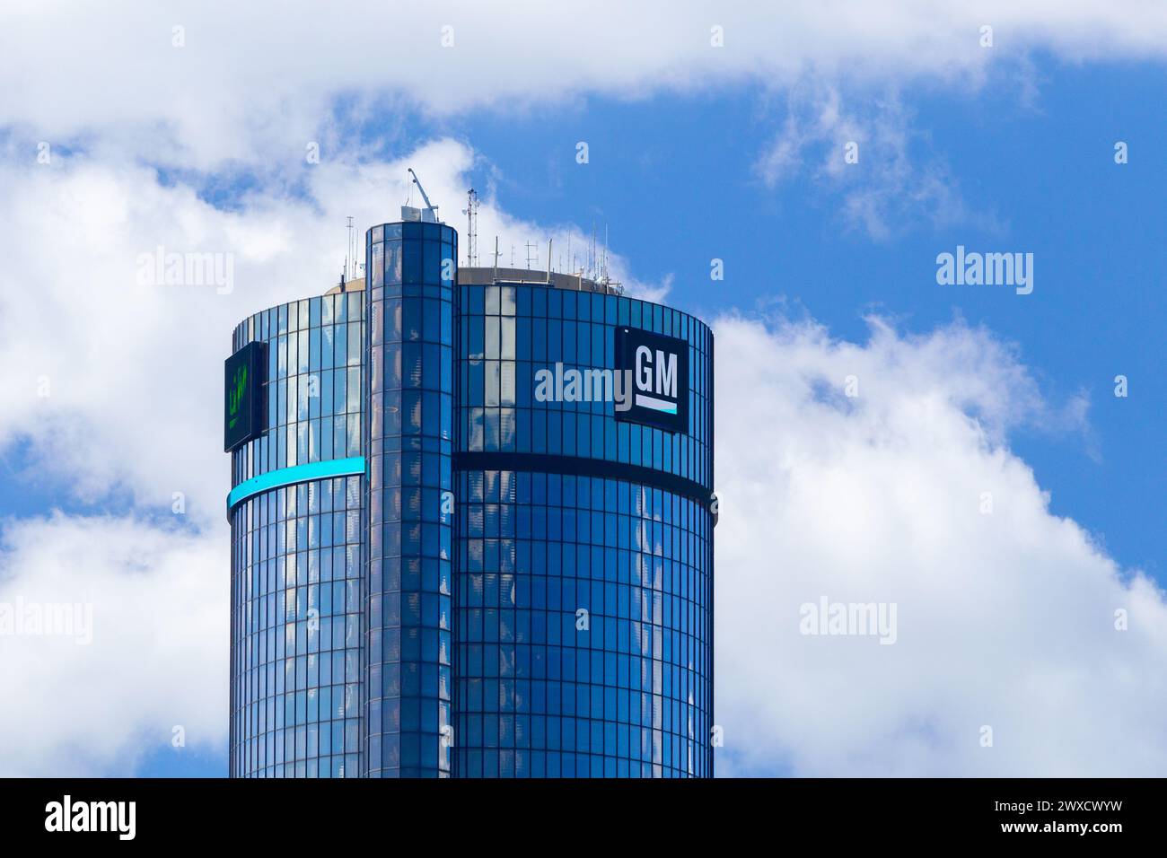 Der Hauptsitz von GM (General Motors) im Renaissance Center an der Jefferson Avenue in Detroit, Michigan, USA. Stockfoto