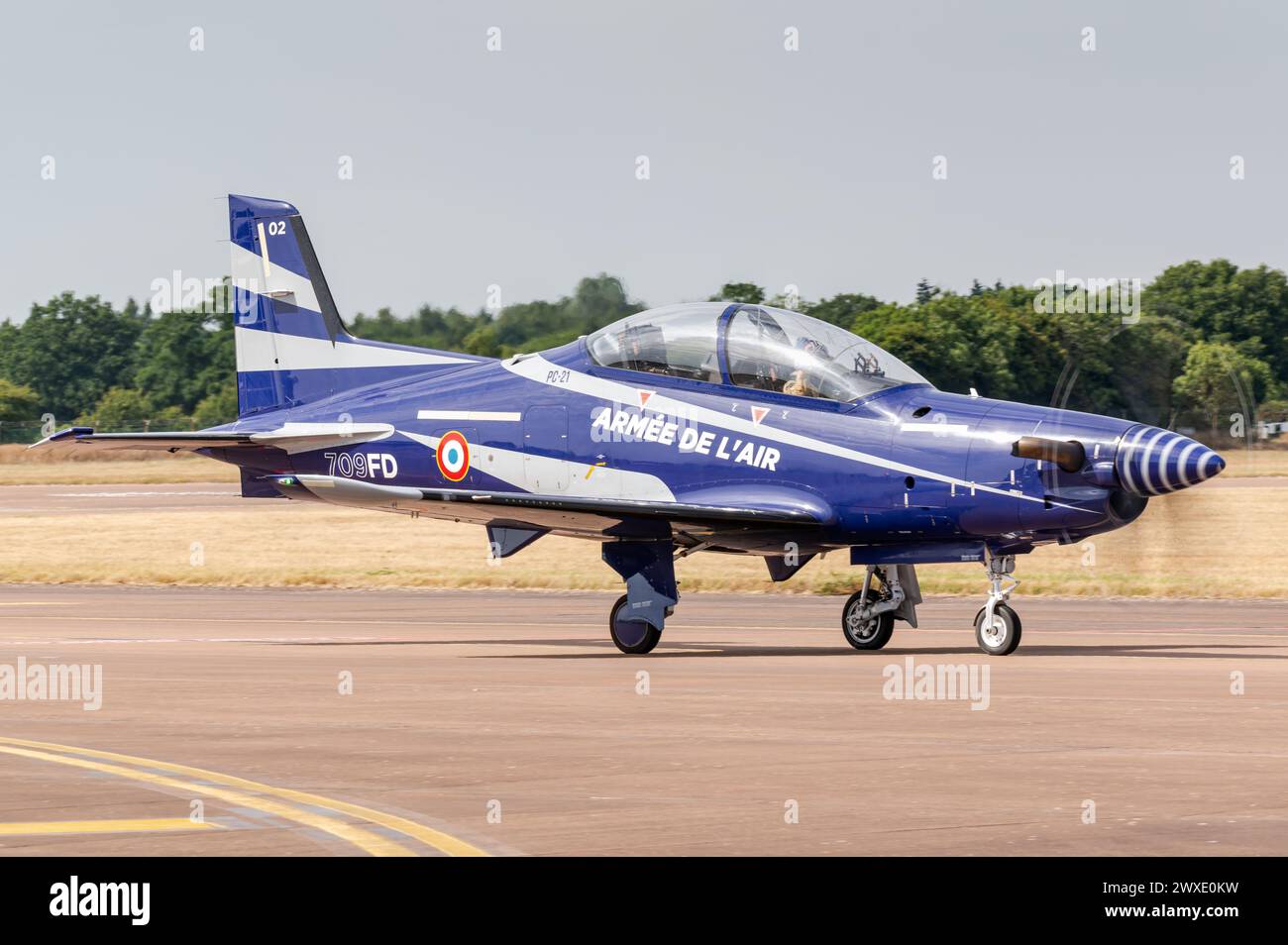 Ein Pilatus PC-21 Advanced Trainer Flugzeug der französischen Luft- und Raumfahrtstreitkräfte. Stockfoto